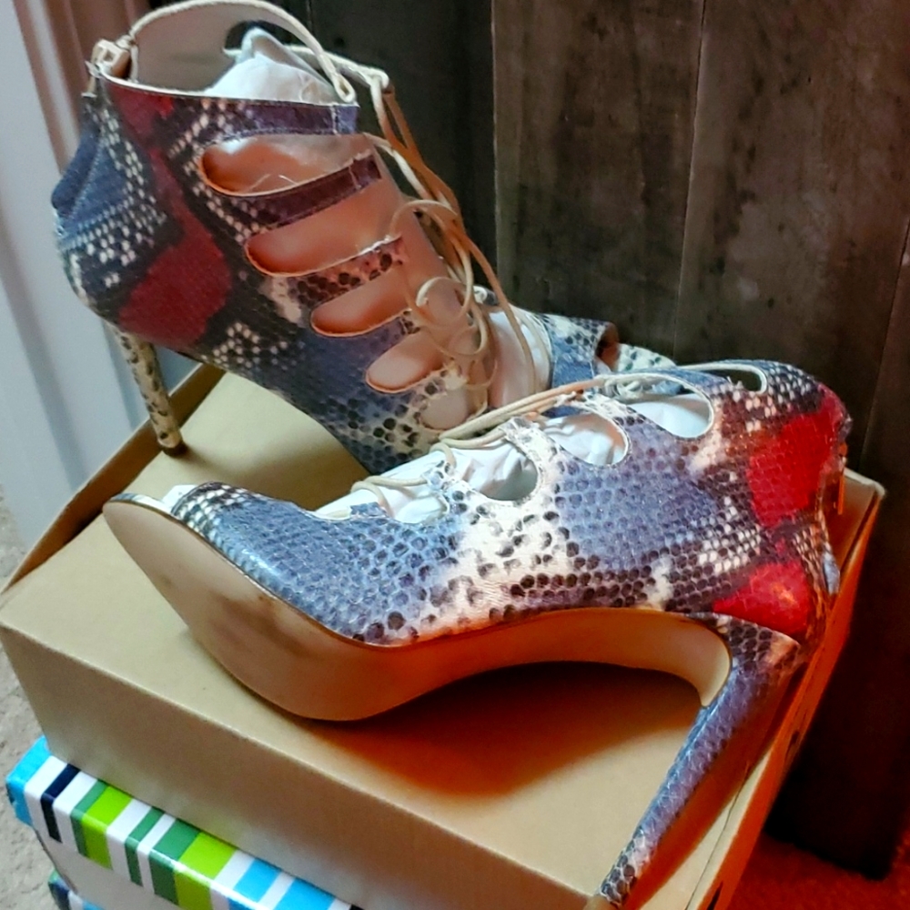Shoe Booties - Picture 3 of 4